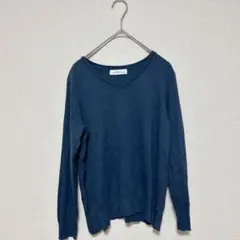 グリーンレーベルリラクシング　ネイビー　ニット　長袖　シンプル　仕事　Ｖネック