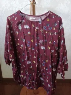 【ブラウス】お値下げしました‼️花柄 ワインレッド