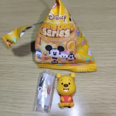 52toys sitting down series disney プー