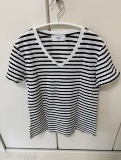 AZUL ボーダー Vネック 半袖 Tシャツ　Mサイズのサムネイル