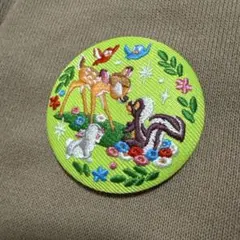 ディズニーキャラクター刺繍 缶バッジ　バンビ