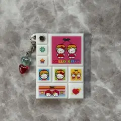 サンリオ　キティ　タイルシール風ミニミラー