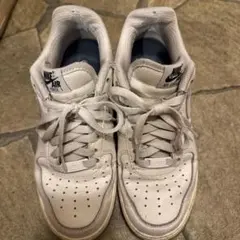 Nike Air Force 1 ホワイトスニーカー