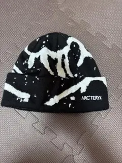 ARC'TERYX カモフラージュニット帽 - メルカリ