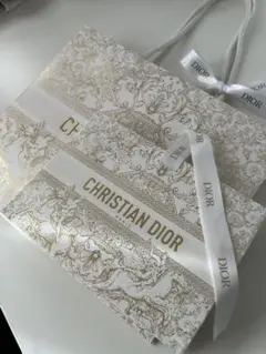 DIOR ディオール　クリスマス限定　ショッパー　ギフトボックス