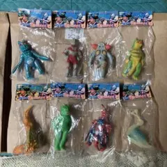 凍土 ウルトラマン ガラモン バルタン星人 ホビラン ホビーラウンド