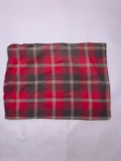 無印良品 赤とグレーのチェック柄枕カバー