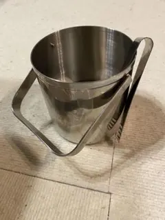 Item thumbnail for item 6a0c2ab6-a13e-490f-90cb-3de77056b230