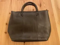 髭　バック