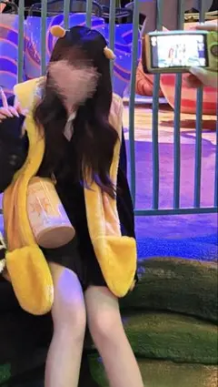 プーさん マフラーキャップ＆ピンバッジ