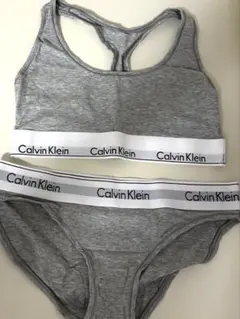 Calvin Klein 新品 Mグレー下着 上下セット