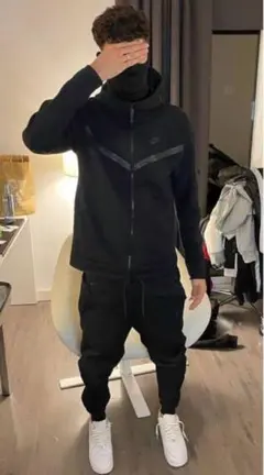 Nike テックフリースブラック　XS