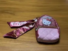 サンリオ　ハローキティ　スカーフ付き　キラキラチャームリュック（キーホルダー）