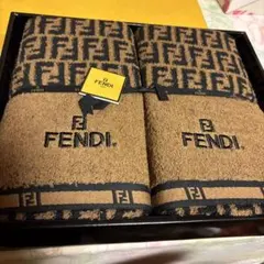 FENDI フェンディ ズッカ柄 ニットグローブ 手袋 未使用 ウール - メルカリ
