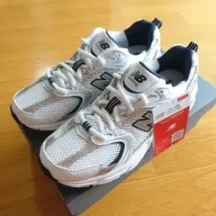 New Balance ニューバランス MR 530 SG ホワイト 23 ㎝のサムネイル