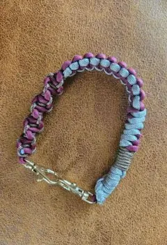 【#339】バーガンディ×モーヴパール　ハンドストラップ