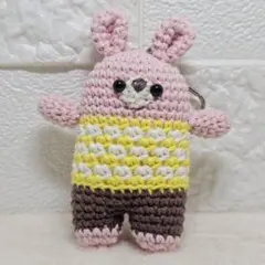 ハンドメイド　あみぐるみ　うさぎ　キーホルダー