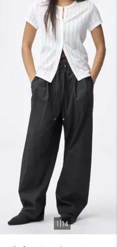 GU 黒 バレルレッグプルオンパンツ　XXL