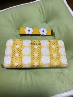 ❣️PAUL & JOE 花柄長財布とストラップセット❣️新品未使用❣️のサムネイル