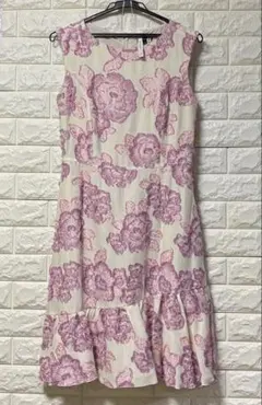 新品TOCCA LUCULIA ワンピース4 ピンク 花柄 総刺繍 - メルカリ