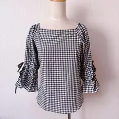 スクエアネック　黒リボン　ギンガムチェック　フリル七分袖シャツ　ブラウス　M