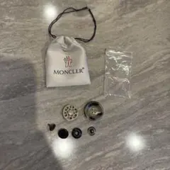 モンクレール ボタン