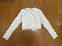 Calvin Klein ロゴ入り クロップド長袖