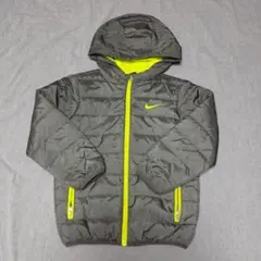 Nike フード付き中綿ジャケット 110-115cm