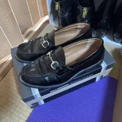 ブラックローファー