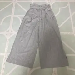 EMMA JAMES グレーワイドパンツ　裾スリット入り