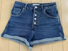 ZARA TRF デニムショートパンツ ハイウエスト（34）のサムネイル