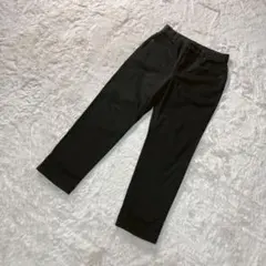 【GU】スリムテーパードアンクルジーンズ　デニムパンツ　ブラック　レディース　L