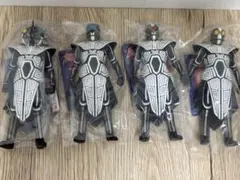 ⭕️未使用　ウルトラマンコスモス 三面異次元人 ギギ 4体セット