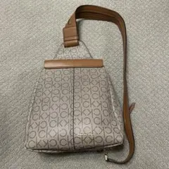 Calvin Klein ショルダーバッグ ベージュ