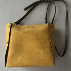 Charles & Keith ショルダーバッグ イエローのサムネイル