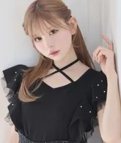 ミシェルマカロン ビジューフリルニットトップス