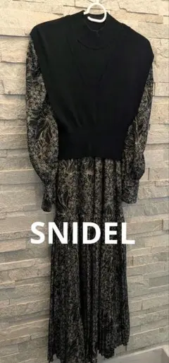 【美品】SNIDEL ベスト付きロングワンピース BLACK
