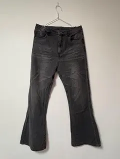 フレアデニムパンツ