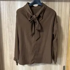 後ろリボン付き 長袖シャツ　フリーサイズ