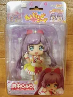 ねんどろいどこ～で 真中らぁら トゥインクルリボンサイリウムコーデ フィギュアのサムネイル
