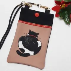 ✡️白黒猫さんのくすみピンクポケット付きスマホショルダーバッグ~黒ハンドメイド