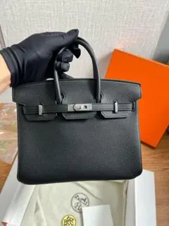 ブラックレザー ハンドバッグ