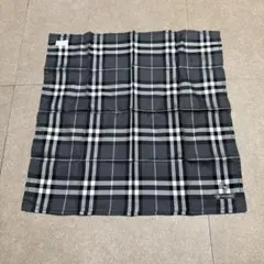Burberry バーバリー　ハンカチ　ノバチェック　ダークグレー　新品のサムネイル