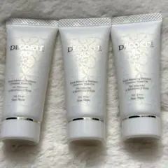 コスメデコルテ　AQ ラデイアンス　ウォータリー　ジェルクレンジングのサムネイル
