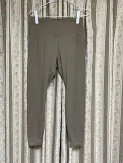 プーマ　ハイウエスト　レギンス　カーキベージュ　M