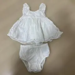 baby GAP ホワイト刺繍トップスズボンセットアップ 12-18m