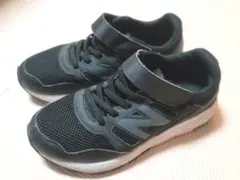 20.0cm New Balance 570 ブラック スニーカー