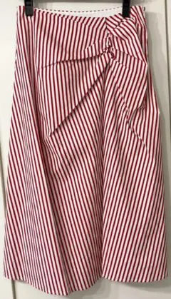 新品未使用　muveilスカート　size38のサムネイル