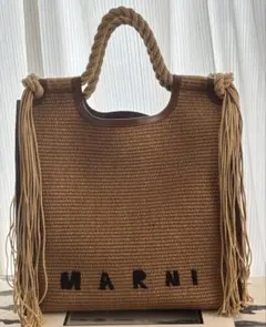 Item thumbnail for item 78c68f17-2a1b-4f5c-911d-2d4e01ced12a