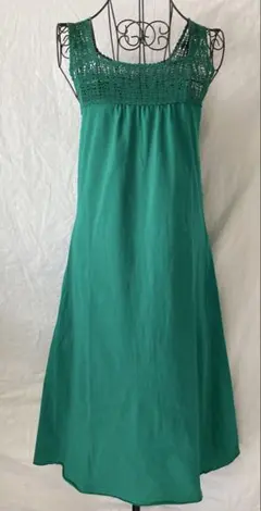 NICE CLAUP グリーン ノースリーブ ロングワンピース フリーサイズ